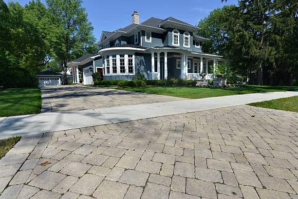 Best Affordable Driveway Paving  in Islip Terrace, NY